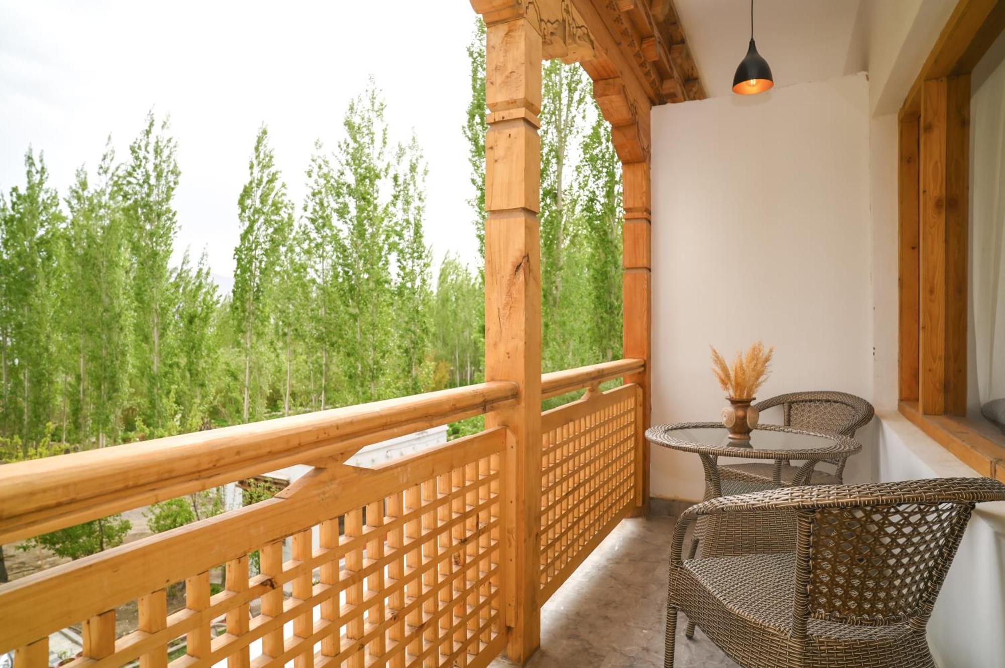Hotel Ladakh Hills Лех Экстерьер фото